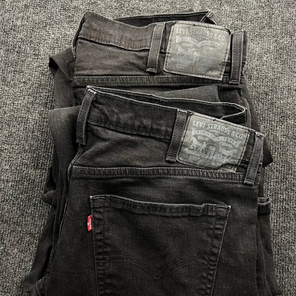Levis 559 Relaxed Straight Jeans Mens 38x32 Black Denim Pants 00559-0477 2 Lot
